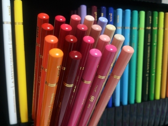 三菱鉛筆色鉛筆ユニカラー100色セットを購入！使ってみた感想は 